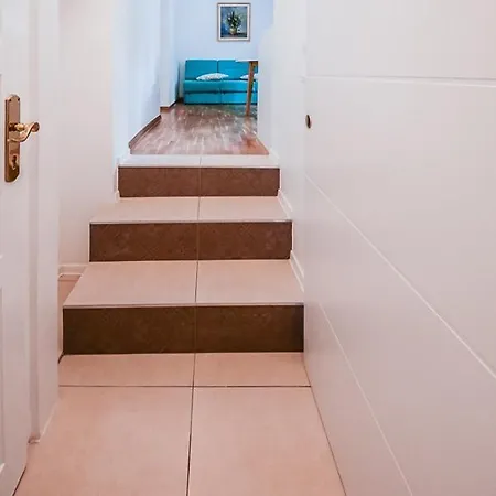 Kavon Apartament *
